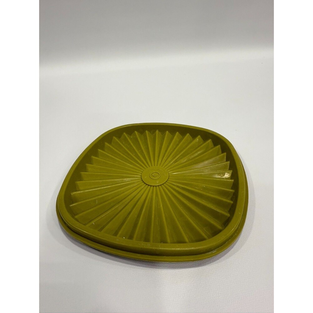 Vintage Tupperware Replacement Lid Starburst Servalier Square Avocado Green 841